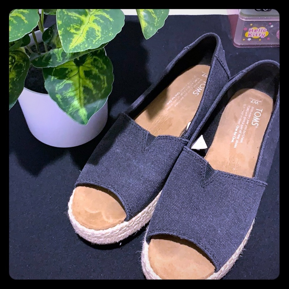 Open toe espadrille wedge sandals 🤗